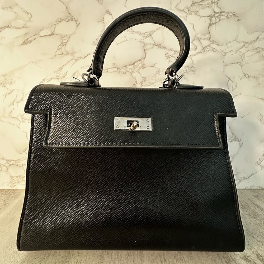 Elegant Black Leather Handbag